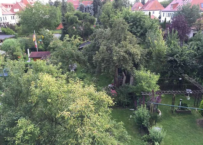 In شقة دريسدن